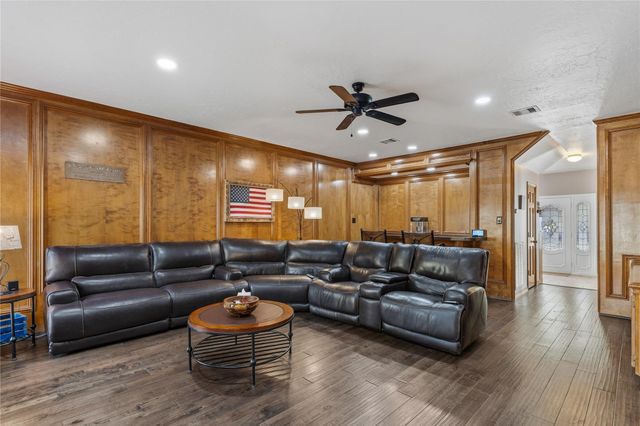 6618 Wimbledon Trail Road, Spring, TX 77379