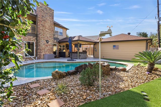 6618 Wimbledon Trail Road, Spring, TX 77379