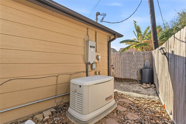 6618 Wimbledon Trail Road, Spring, TX 77379