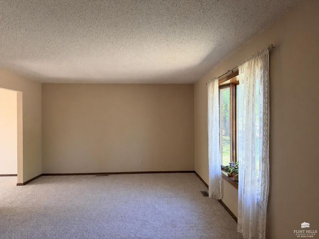 3317 Claflin Road, Manhattan, KS 66503