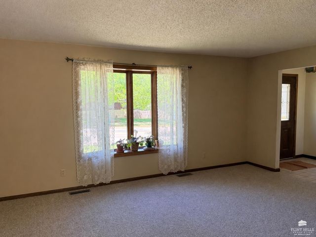 3317 Claflin Road, Manhattan, KS 66503