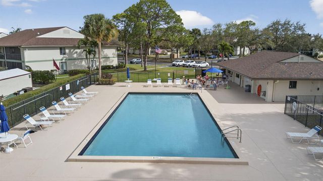 6313 Chasewood Drive B, Jupiter, FL 33458