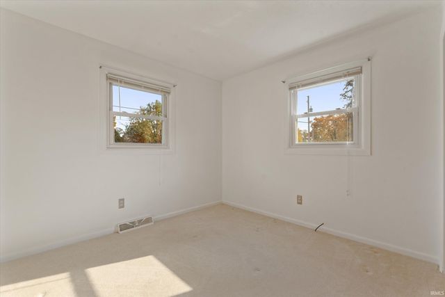 53667 Elmhurst Street, South Bend, IN 46637