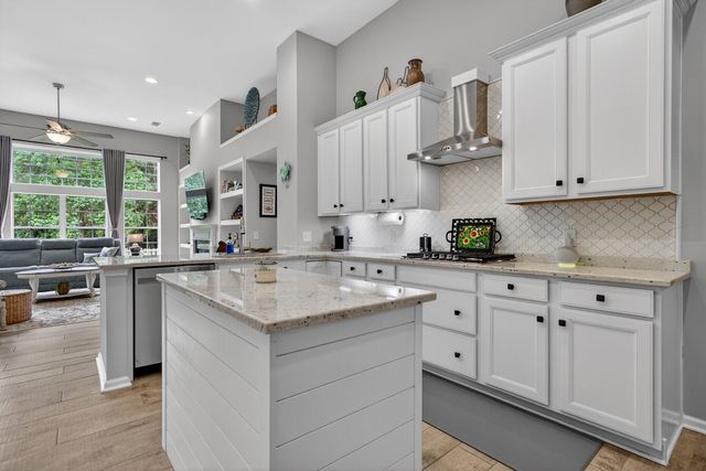 1561 Ashley Garden Boulevard, Charleston, SC 29414