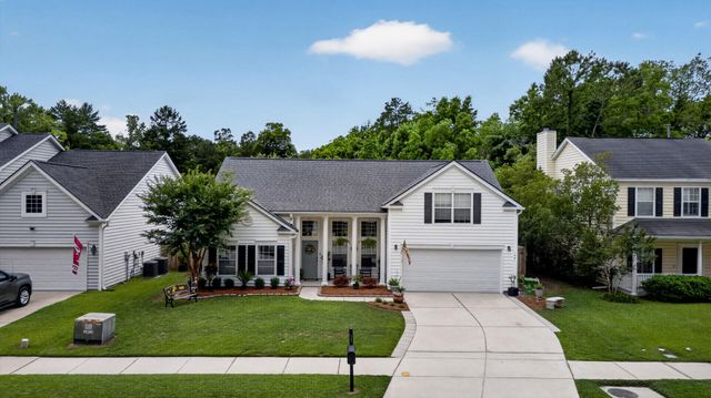 1561 Ashley Garden Boulevard, Charleston, SC 29414