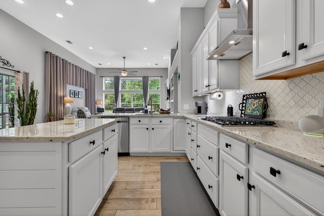 1561 Ashley Garden Boulevard, Charleston, SC 29414