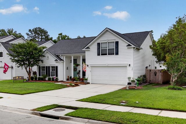 1561 Ashley Garden Boulevard, Charleston, SC 29414