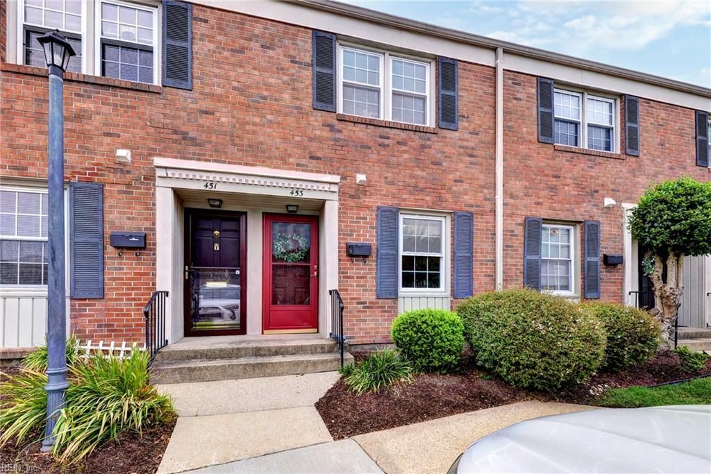 453 Bridge ST, Hampton, VA 23669