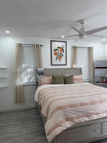 2432 SW 99th Way, Miramar, FL 33025