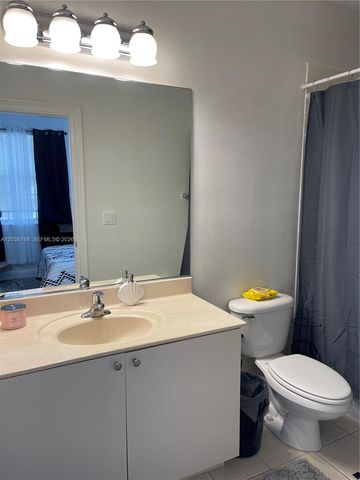 2432 SW 99th Way, Miramar, FL 33025