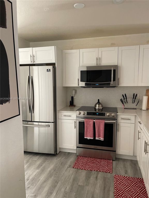 2432 SW 99th Way, Miramar, FL 33025