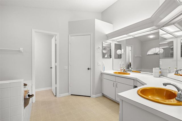 1620 NAVIGATOR LANE, Tarpon Springs, FL 34689