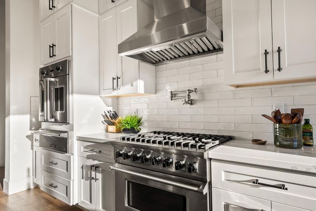 3050 Rattlesnake Rd, Newcastle, CA 95658