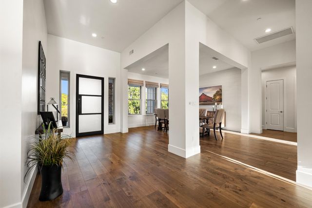 3050 Rattlesnake Rd, Newcastle, CA 95658