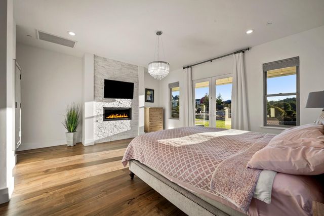 3050 Rattlesnake Rd, Newcastle, CA 95658