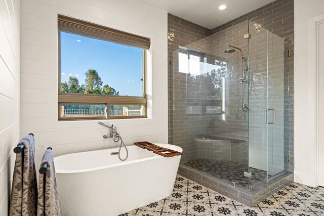 3050 Rattlesnake Rd, Newcastle, CA 95658