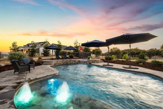 3050 Rattlesnake Rd, Newcastle, CA 95658