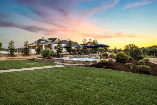 3050 Rattlesnake Rd, Newcastle, CA 95658