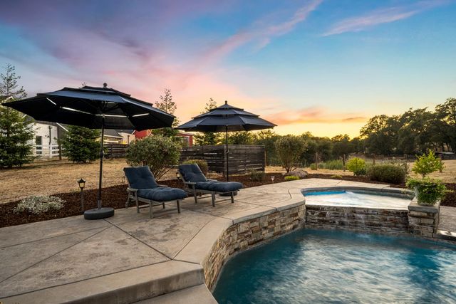 3050 Rattlesnake Rd, Newcastle, CA 95658