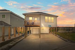 162 La Concha Blvd 10, Port Aransas, TX 78373
