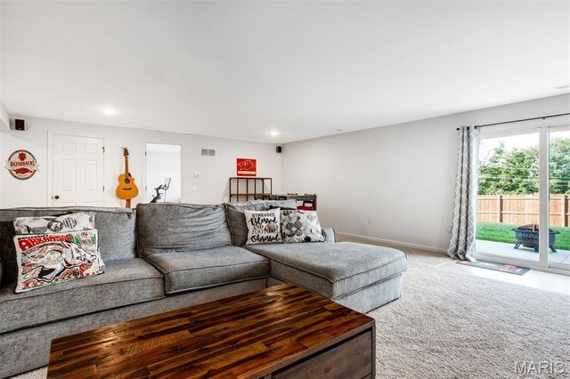 213 Dell View Drive, Arnold, MO 63010