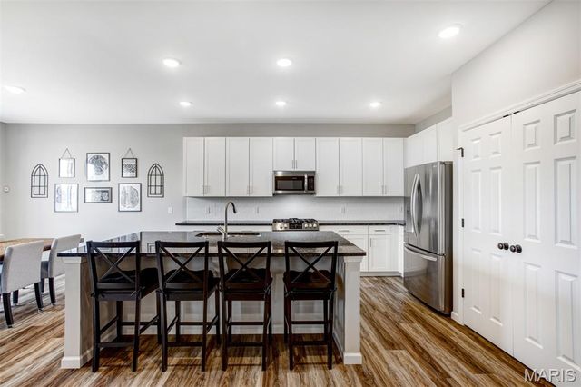 213 Dell View Drive, Arnold, MO 63010