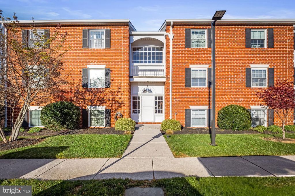 Image 1 of property listing at 6 BELMULLET CT #202, Lutherville Timonium, MD 21093