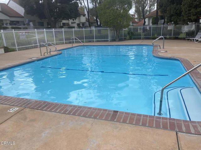 1425 Calle Lozano, Camarillo, CA 93012