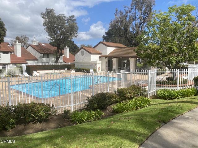 1425 Calle Lozano, Camarillo, CA 93012