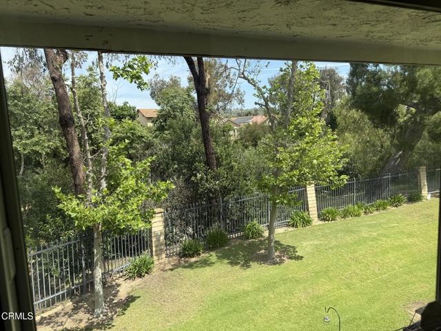 1425 Calle Lozano, Camarillo, CA 93012