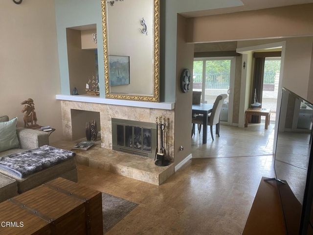 1425 Calle Lozano, Camarillo, CA 93012