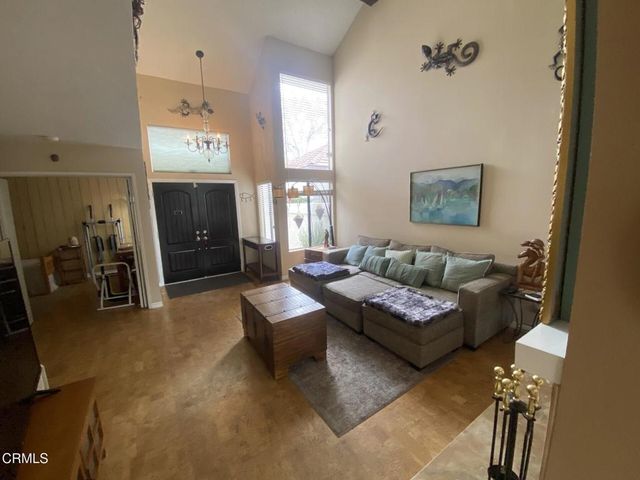 1425 Calle Lozano, Camarillo, CA 93012