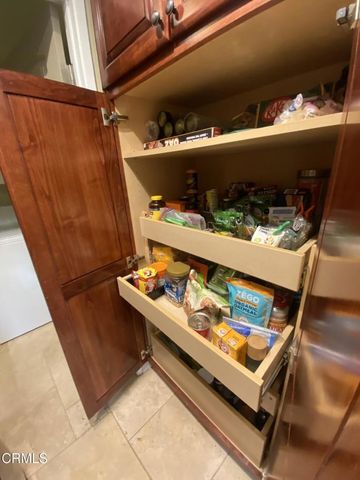 1425 Calle Lozano, Camarillo, CA 93012