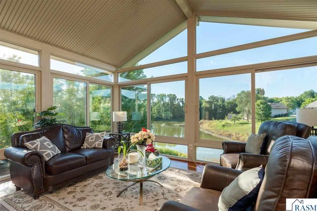 116 Rosewood Drive, Mankato, MN 56001