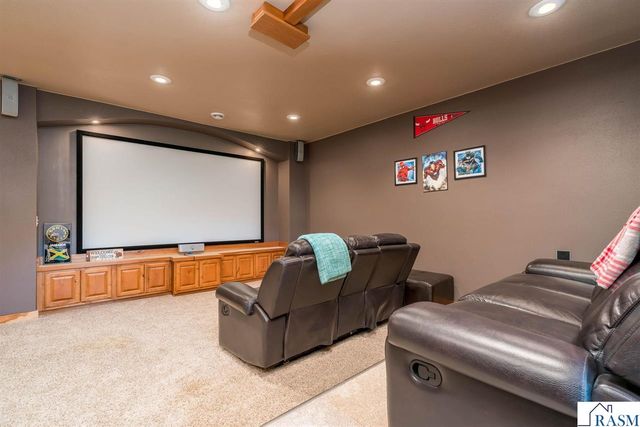 116 Rosewood Drive, Mankato, MN 56001