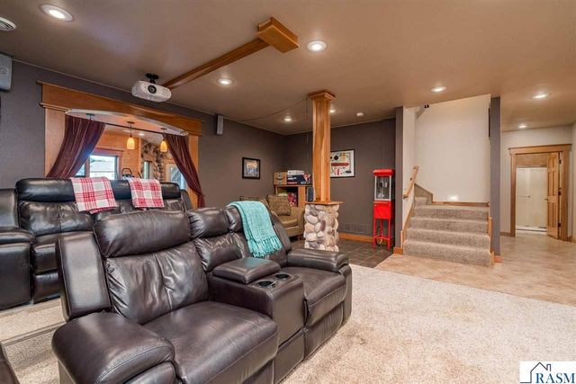 116 Rosewood Drive, Mankato, MN 56001