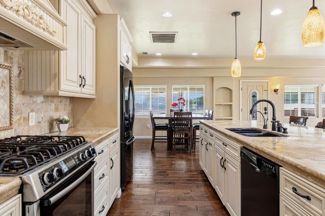 8723 Phoenix Ave, Fair Oaks, CA 95628