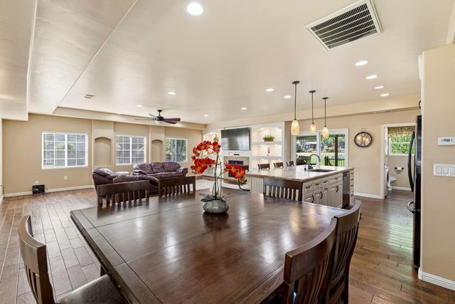 8723 Phoenix Ave, Fair Oaks, CA 95628