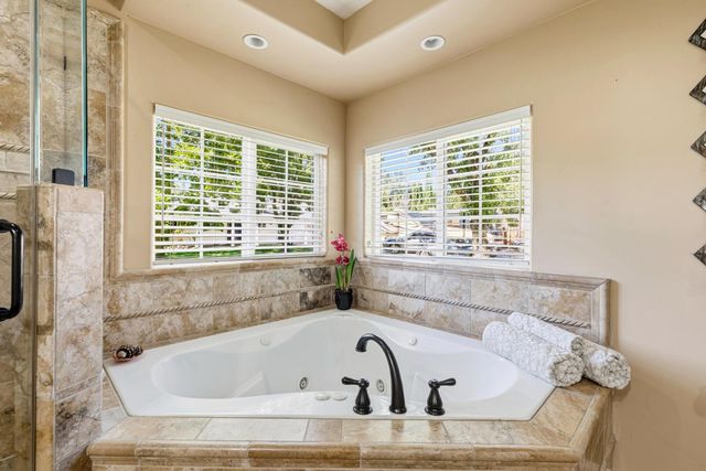 8723 Phoenix Ave, Fair Oaks, CA 95628
