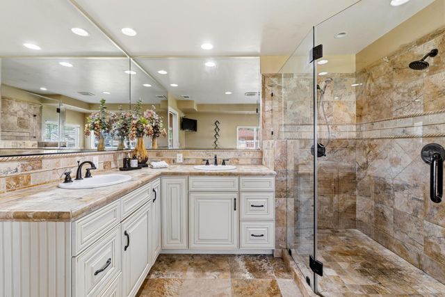 8723 Phoenix Ave, Fair Oaks, CA 95628
