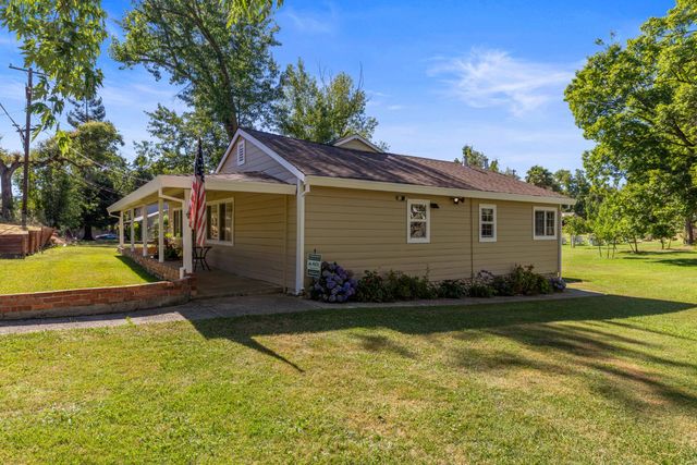 8723 Phoenix Ave, Fair Oaks, CA 95628