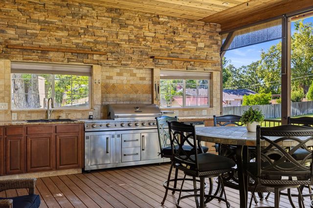 8723 Phoenix Ave, Fair Oaks, CA 95628