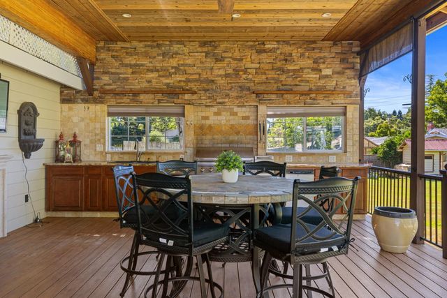 8723 Phoenix Ave, Fair Oaks, CA 95628