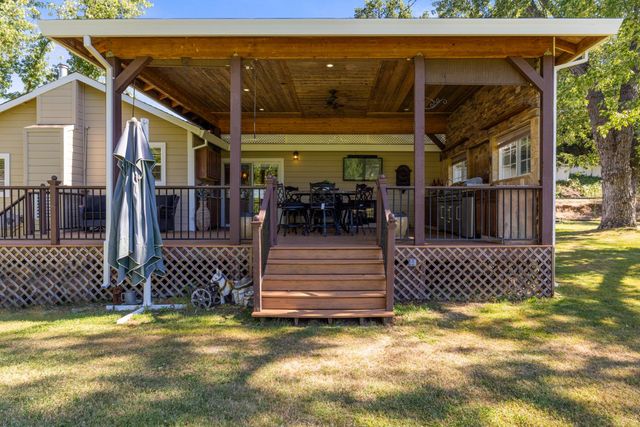 8723 Phoenix Ave, Fair Oaks, CA 95628