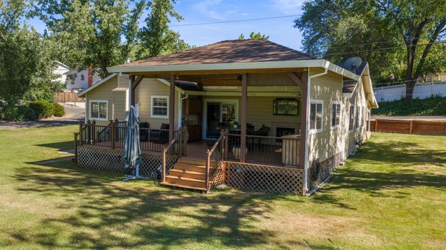 8723 Phoenix Ave, Fair Oaks, CA 95628
