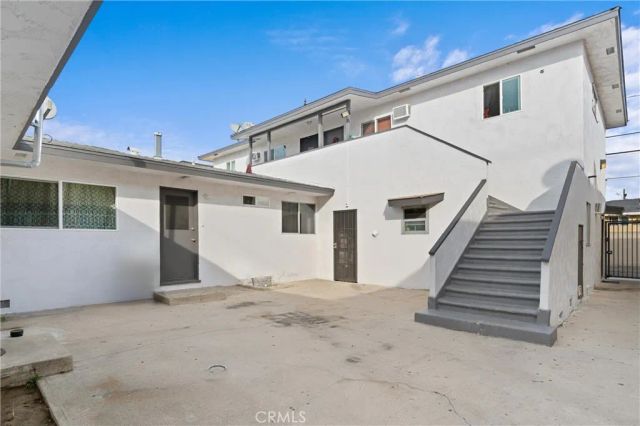 1110 N East, Anaheim, CA 92805