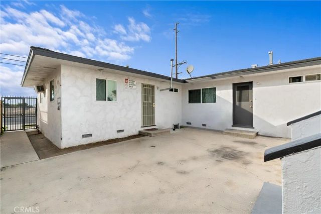 1110 N East, Anaheim, CA 92805
