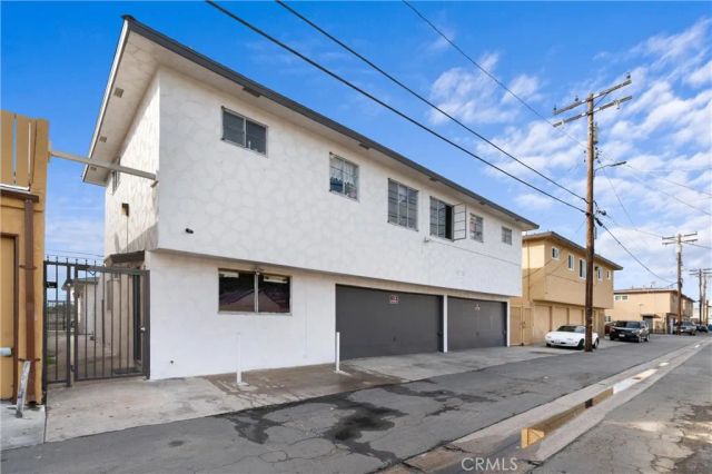 1110 N East, Anaheim, CA 92805