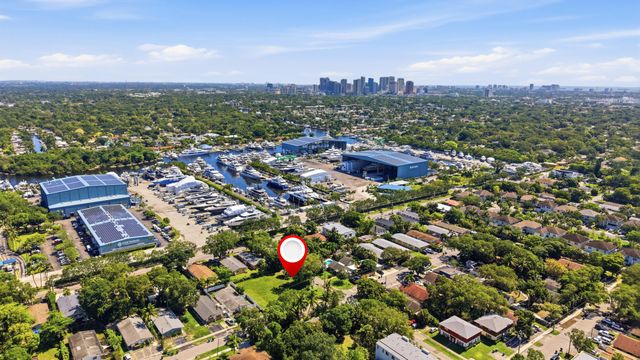 2009 SW 18th Avenue, Fort Lauderdale, FL 33315