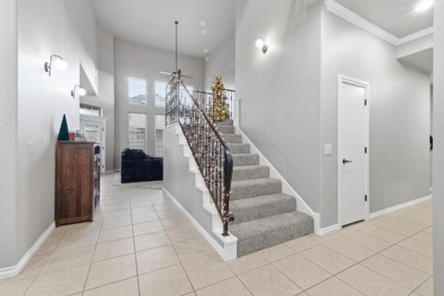 912 Preston Park Drive, Yukon, OK 73099